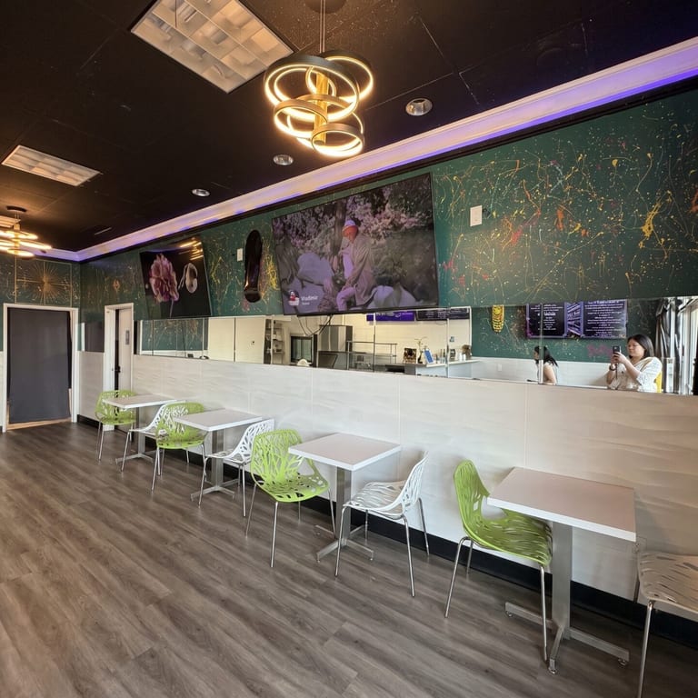 Easy Dine-In for Lunch or Dinner
